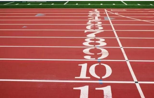 學(xué)校塑膠跑道的施工工藝方案是怎樣的？