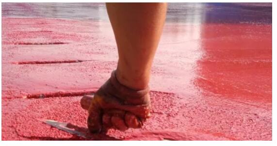 塑膠跑道在什么樣的溫度下可以施工？